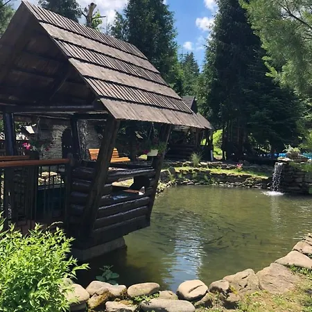 Smerekovyi Dvir *