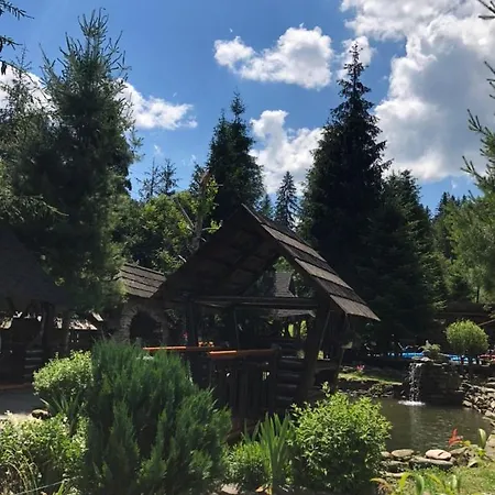 Fogadó Smerekovyi Dvir