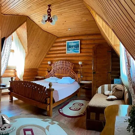 Smerekovyi Dvir Inn