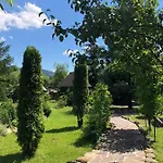 Inn Smerekovyi Dvir