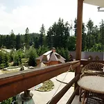 Smerekovyi Dvir Inn