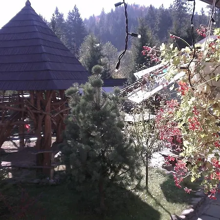 Smerekovyi Dvir Inn