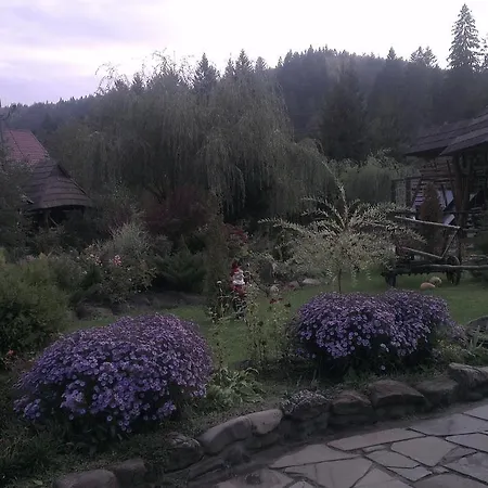 Smerekovyi Dvir