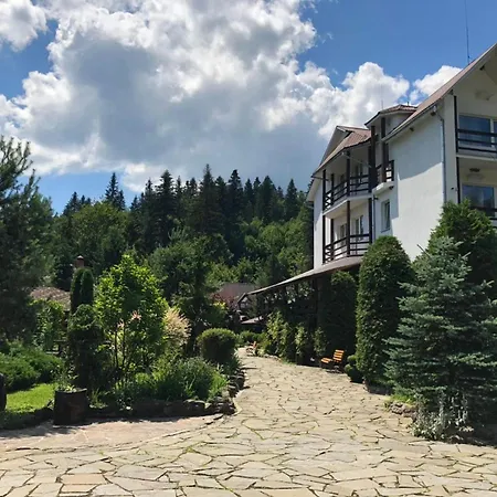 Smerekovyi Dvir Inn *
